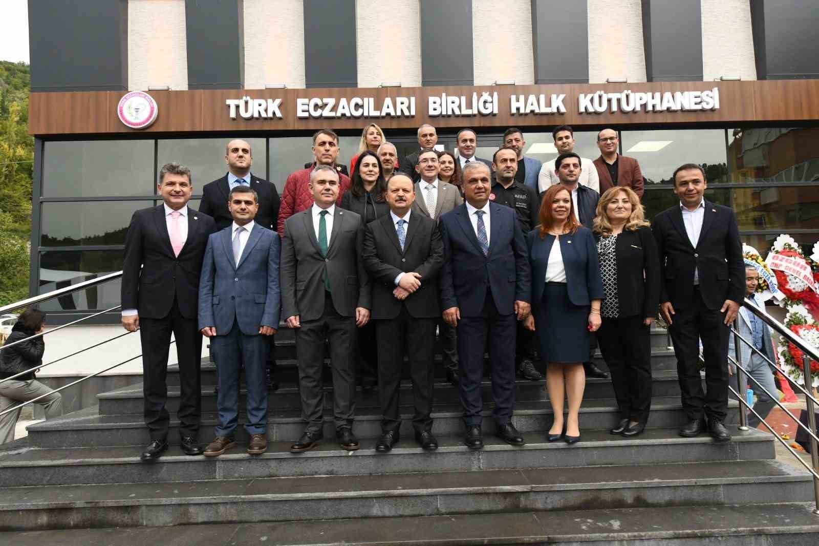 KASTAMONU'NUN BOZKURT İLÇESİNDE DUALARLA AÇILAN KÜTÜPHANE HİZMETE GİRDİ