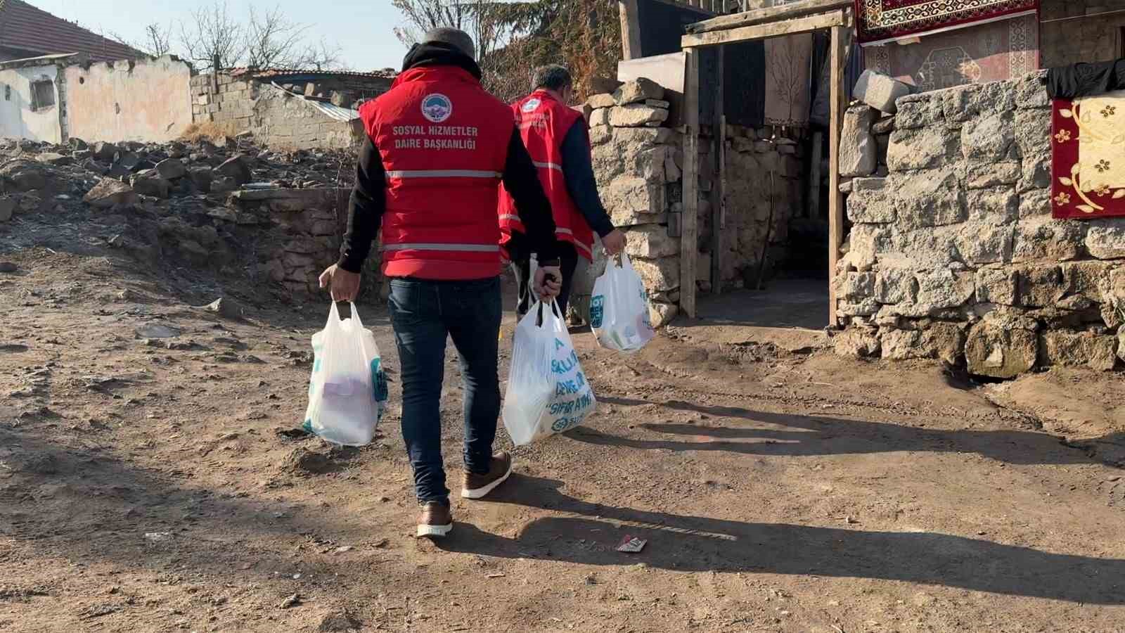 KAYSERİ BÜYÜKŞEHİR BELEDİYESİ, 4 ÇOCUK ANNESİNE YARDIM ELİ UZATTI
