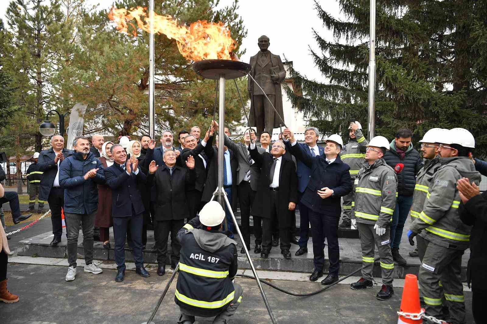 KAYSERİ BÜYÜKŞEHİR BELEDİYESİ SARIZ İLÇESİNE YAPTIĞI YATIRIMLARLA BÜYÜK DÖNÜŞÜM SAĞLADI