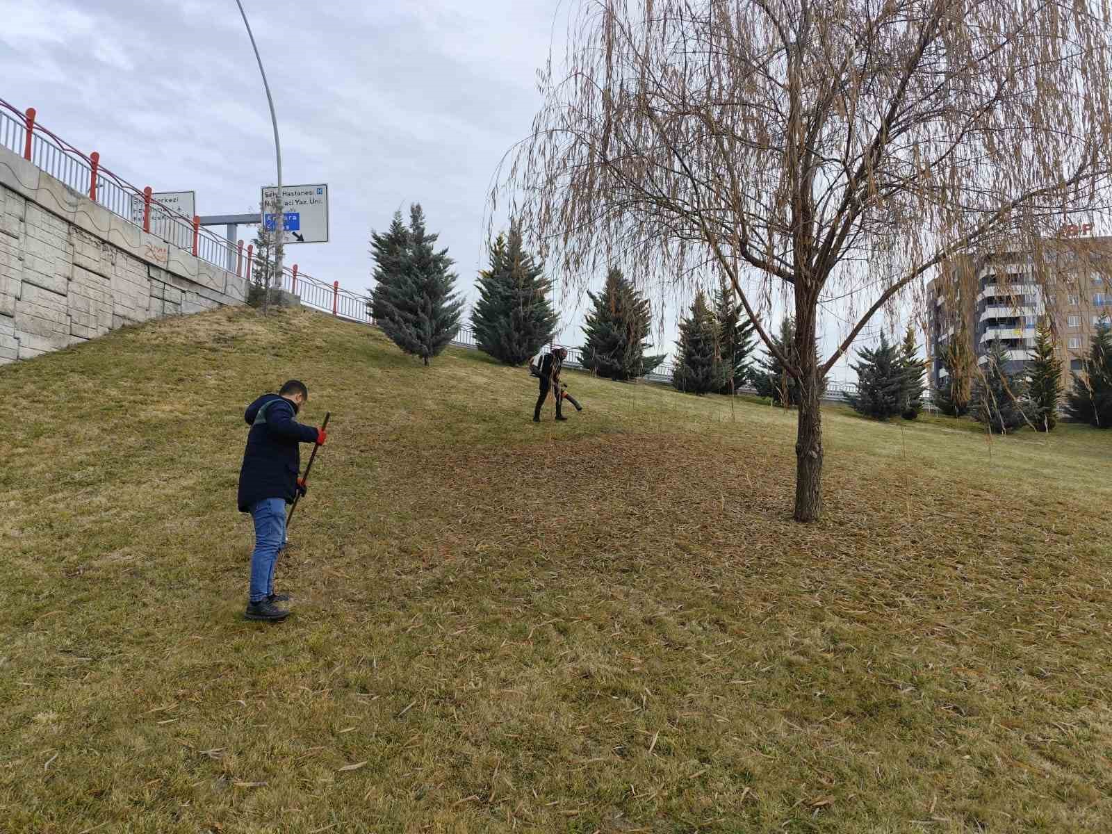 KAYSERİ BÜYÜKŞEHİR BELEDİYESİ, ŞEHRİ DAHA YEŞİL VE TEMİZ HALE GETİRİYOR