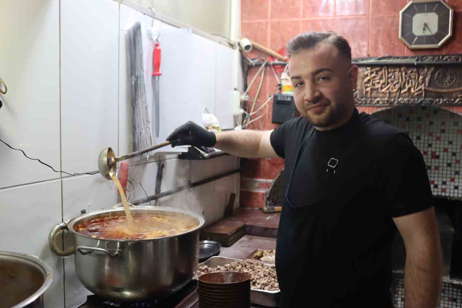 KAYSERİ’DE KELLE PAÇA ŞİFASI