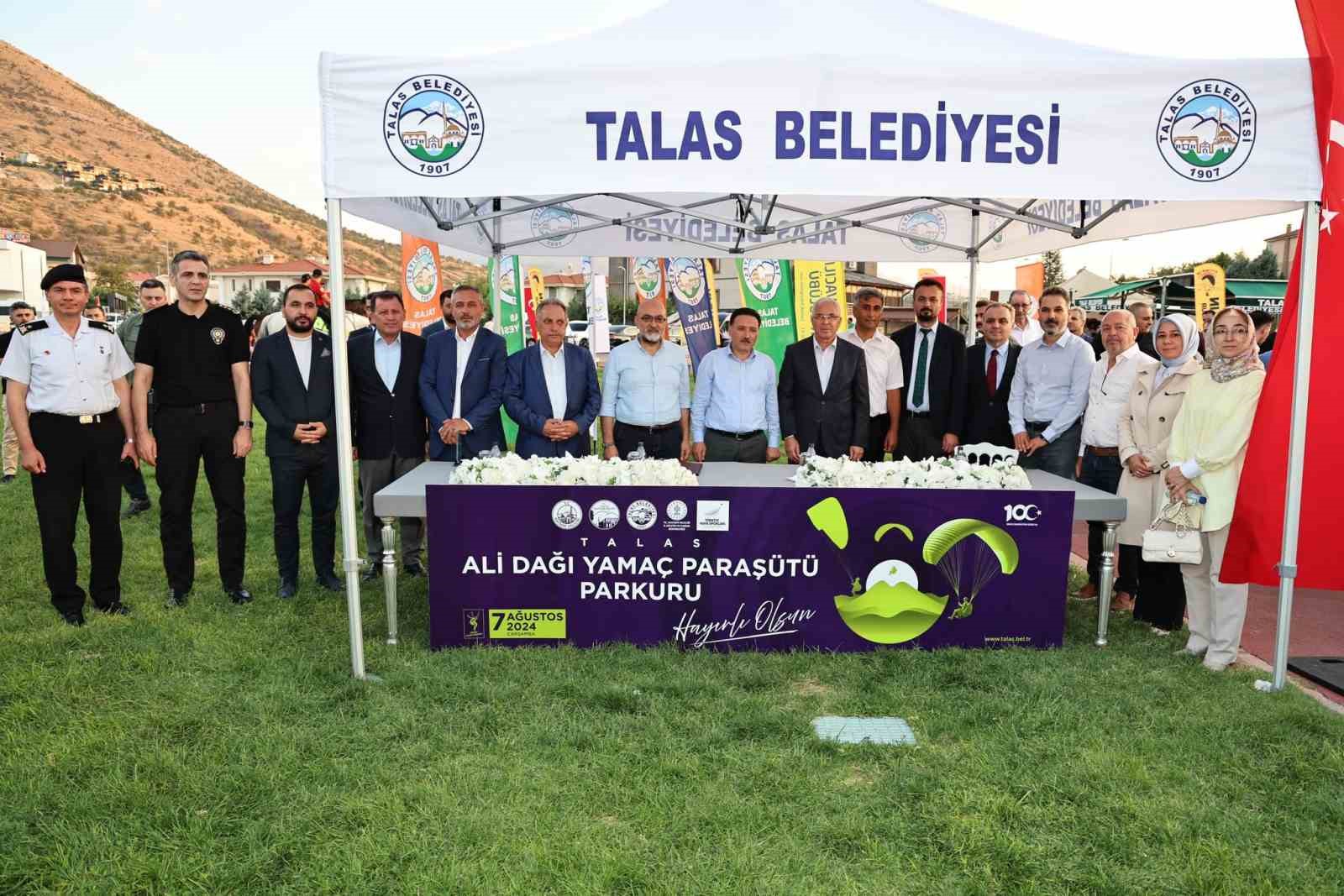 KAYSERİ’DE YAMAÇ PARAŞÜTÜ PARKURU LANSMANI GERÇEKLEŞTİRİLDİ