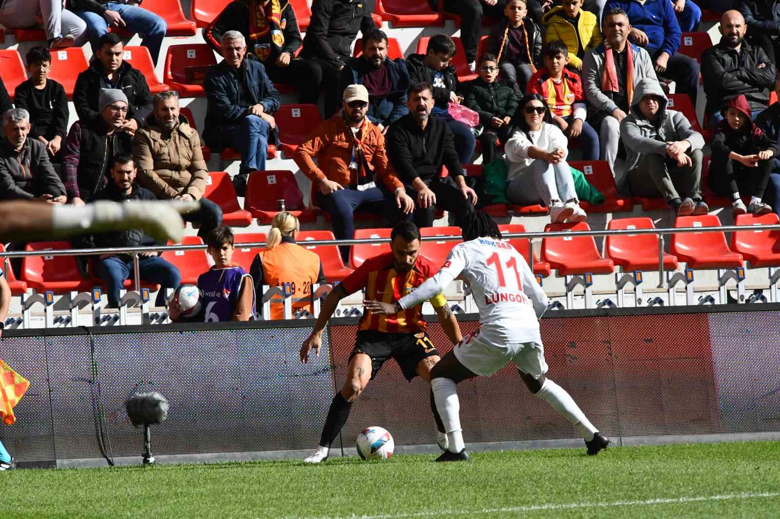 KAYSERİSPOR GAZİANTEP FK İLE BERABERE KALDI