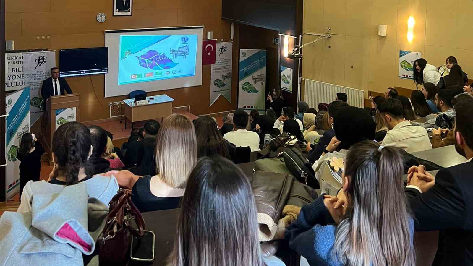 KIRIKKALE ÜNİVERSİTESİ GENÇLERE YEŞİL MUTABAKATI ANLATIYOR