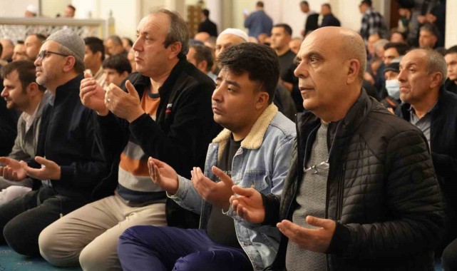 Kırıkkale’de Kadir Gecesi Coşkusu