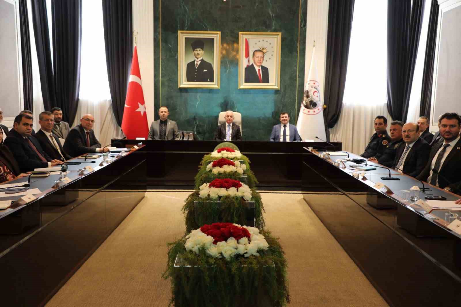 KIRKLARELİ’NDE HAYVANLARI KORUMA KANUNU TOPLANTISI GERÇEKLEŞTİ