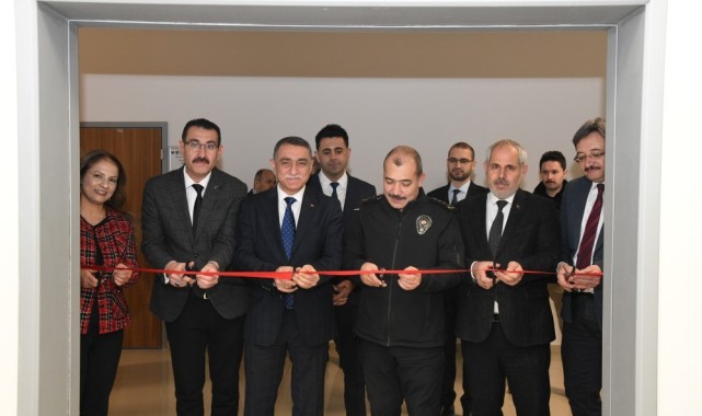 Kırşehir Emniyet Müdürlüğü ve Mimarlık Fakültesi İş Birliği: Dijital Sıfır Atık Laboratuvarı Açıldı