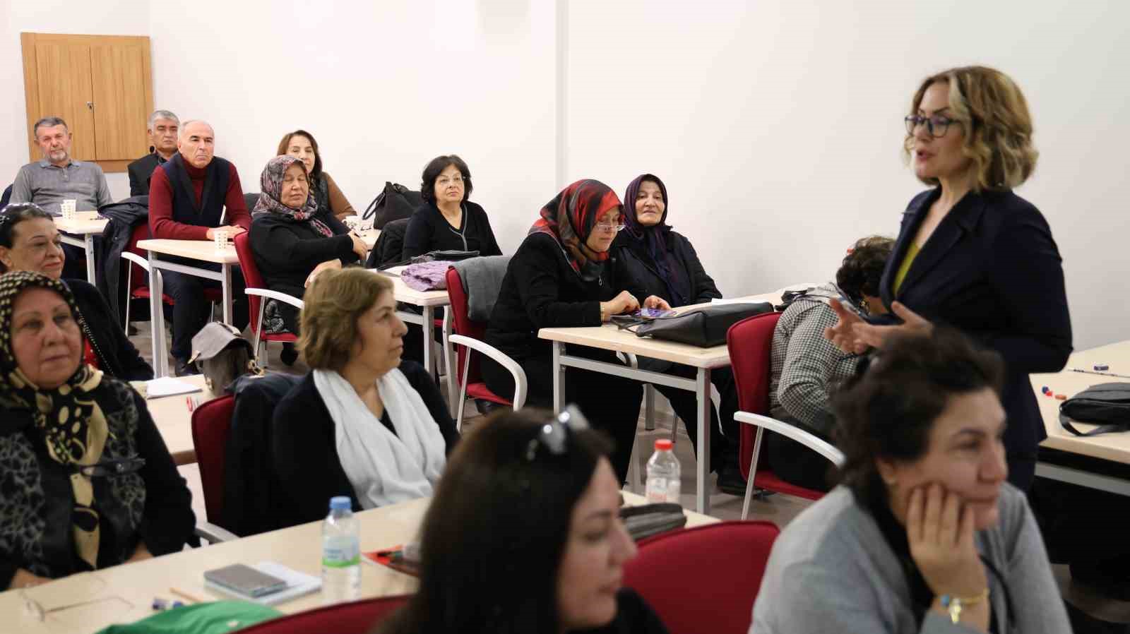 KIRŞEHİR’DE ÖĞRENCİLER ÖĞRETMENLERİNE DERS VERDİ