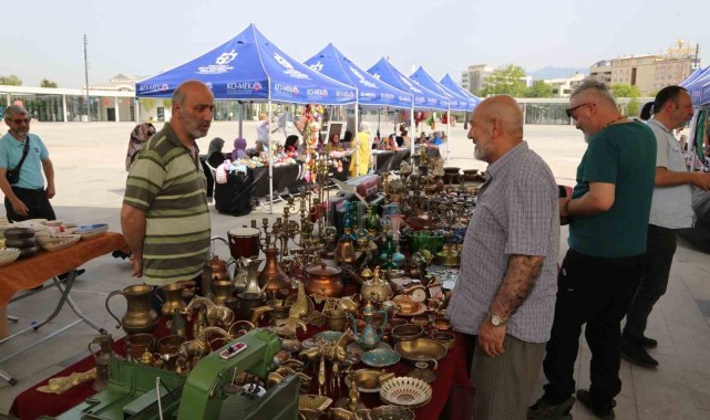 Kocaeli'de Gerçekleşen Bahar Festivali Antika Tutkunlarını Büyüledi