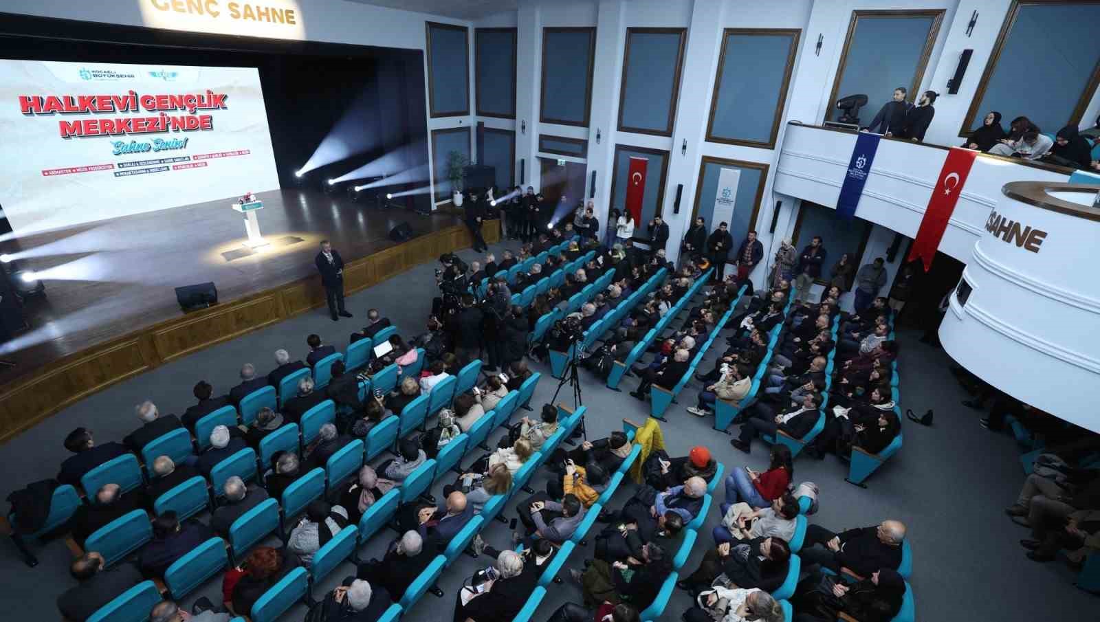 KOCAELİ'NİN SİMGESİ HALKEVİ GENÇLİK MERKEZİNE DÖNÜŞTÜ