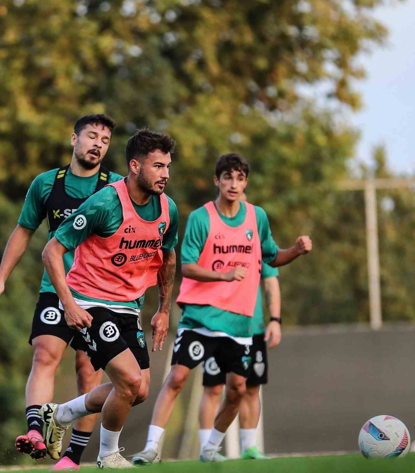 KOCAELİSPOR HAZIRLIKLARINA DEVAM EDİYOR