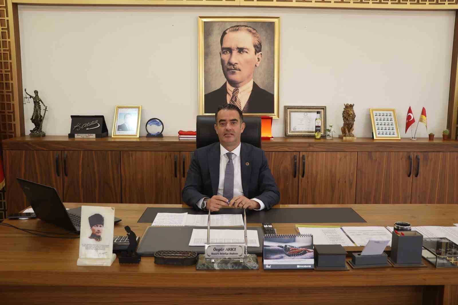 KOÇARLI BELEDİYE BAŞKANI ÖZGÜR ARICI ÜÇ AYLARA DİKKAT ÇEKTİ