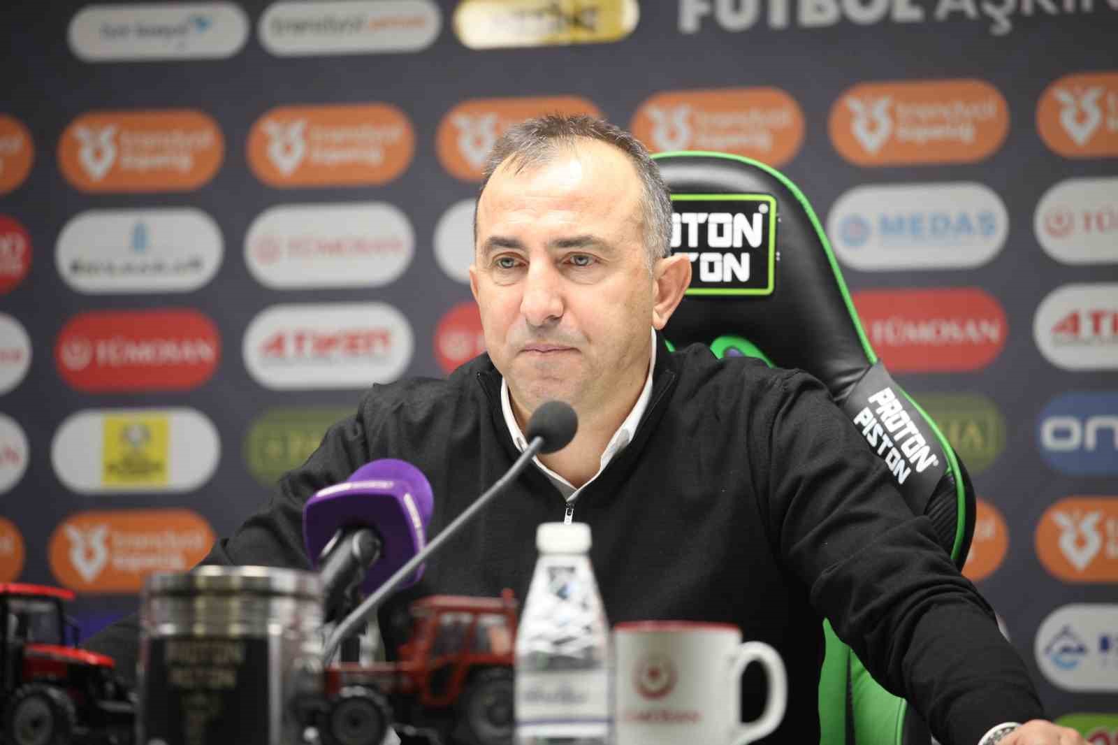 KONYASPOR TEKNİK DİREKTÖRÜ RECEP UÇAR: OYUNCULARIMIN GÖSTERDİĞİ MÜCADELEYİ TEBRİK EDİYORUM