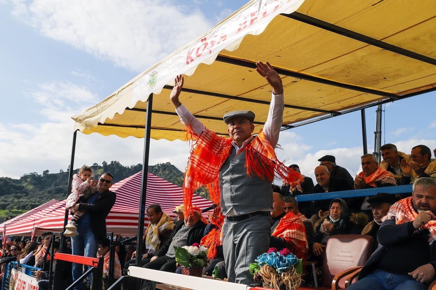 KÖŞK BELEDİYESİ 14. GELENEKSEL DEVE GÜREŞLERİ FESTİVALİ'NE DAVET EDİYOR