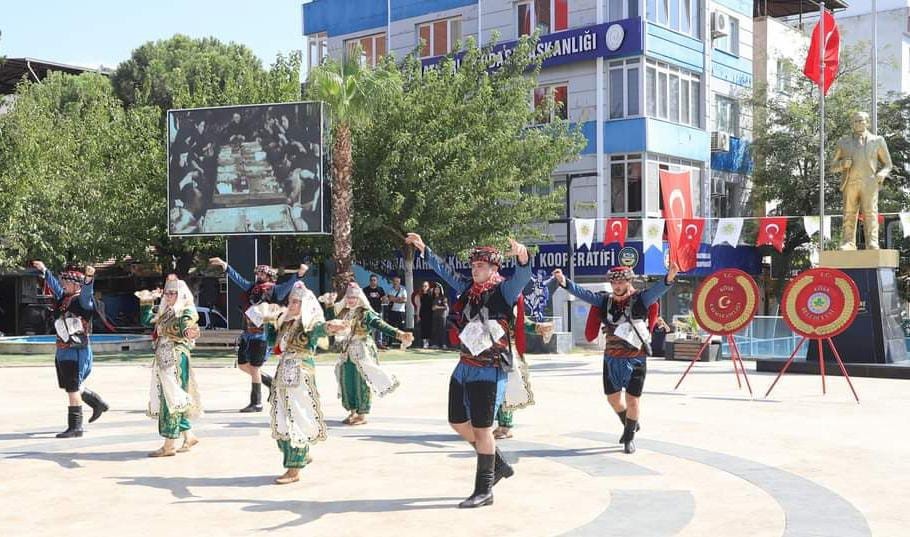 KÖŞK İLÇESİNDE 30 AĞUSTOS ZAFER BAYRAMI COŞKULU BİR TÖRENLE KUTLANDI