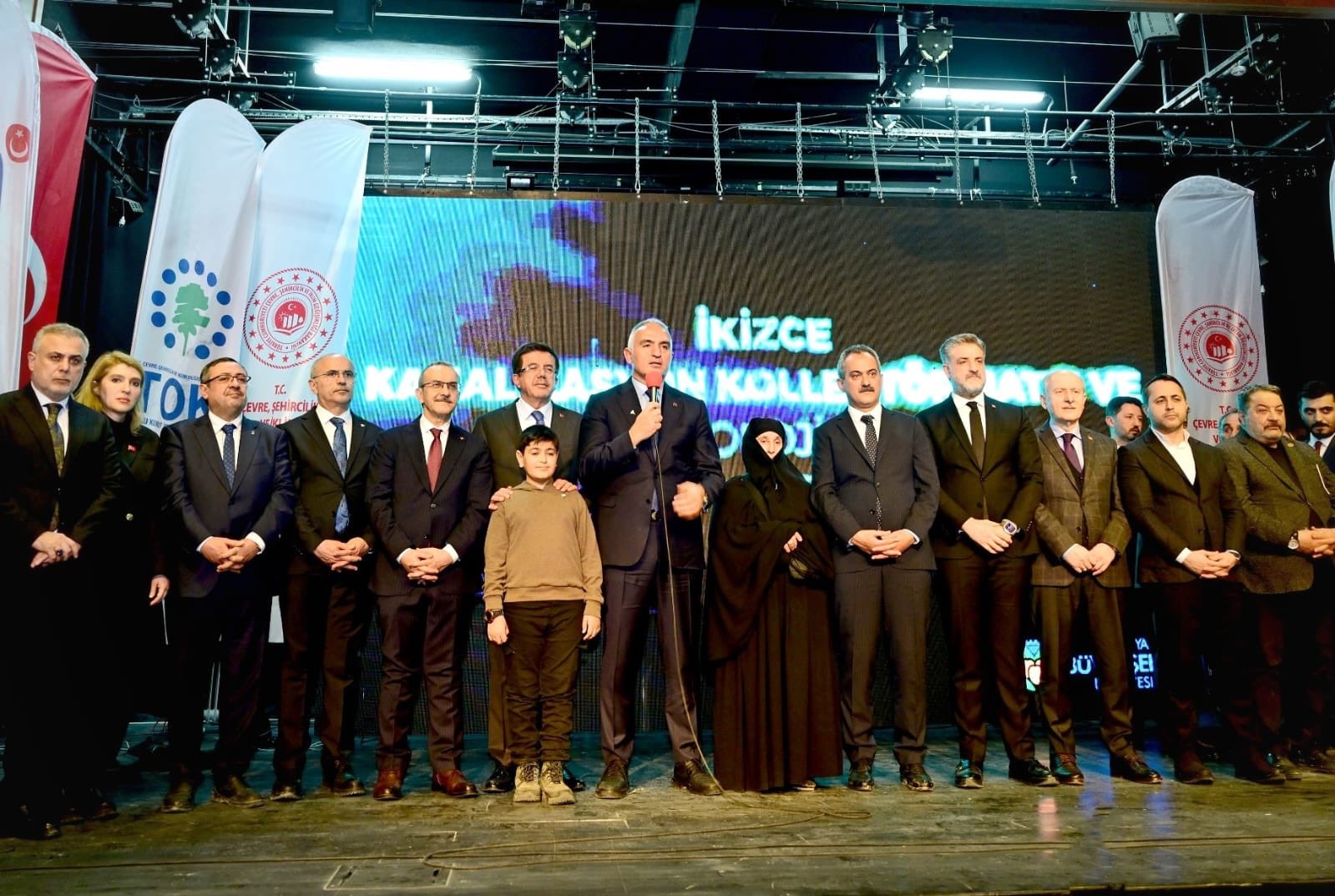KÜLTÜR VE TURİZM BAKANI MEHMET NURİ ERSOY MALATYA'DA DEPREMİN YIL DÖNÜMÜNDE ANMA PROGRAMINA KATILDI