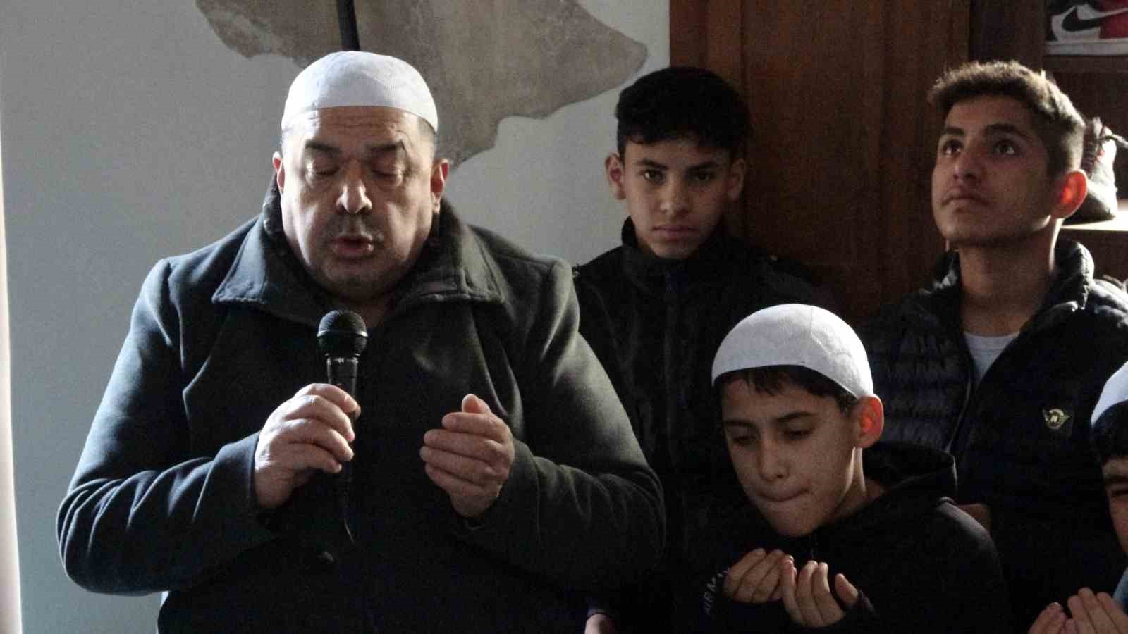 KÜTAHYA DİN GÖREVLİLERİ DERNEĞİ REGAİB KANDİLİ ETKİNLİĞİ HAKKINDA AÇIKLAMA YAPTI
