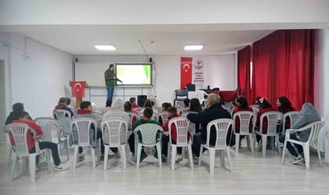 Kütahya'da Öğrencilere Doğa Eğitimi Verildi