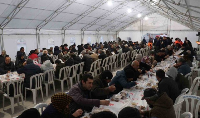 Malatya’da Ramazan Ayının İlk İftarı Büyükşehir Belediyesi Tarafından Yapıldı