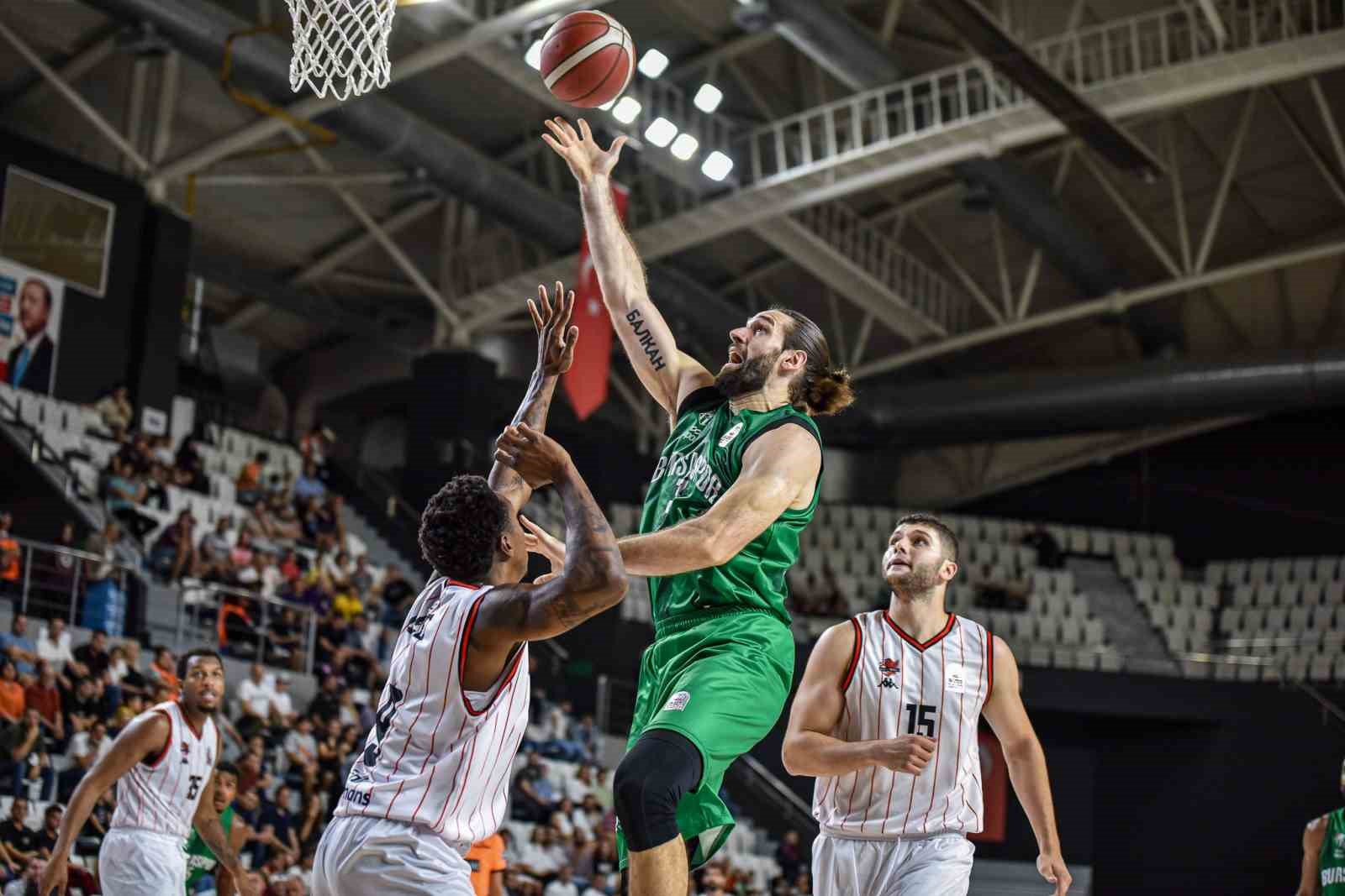 MANİSA BASKET EVİNDE BURSASPOR BASKETBOL'A YENİLDİ