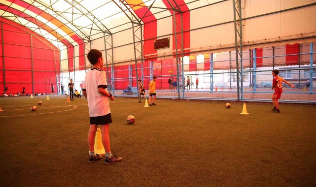 Merkezefendi Belediyesi'nin Yaz Spor Okulları İçin Kayıt Süresi Uzatıldı