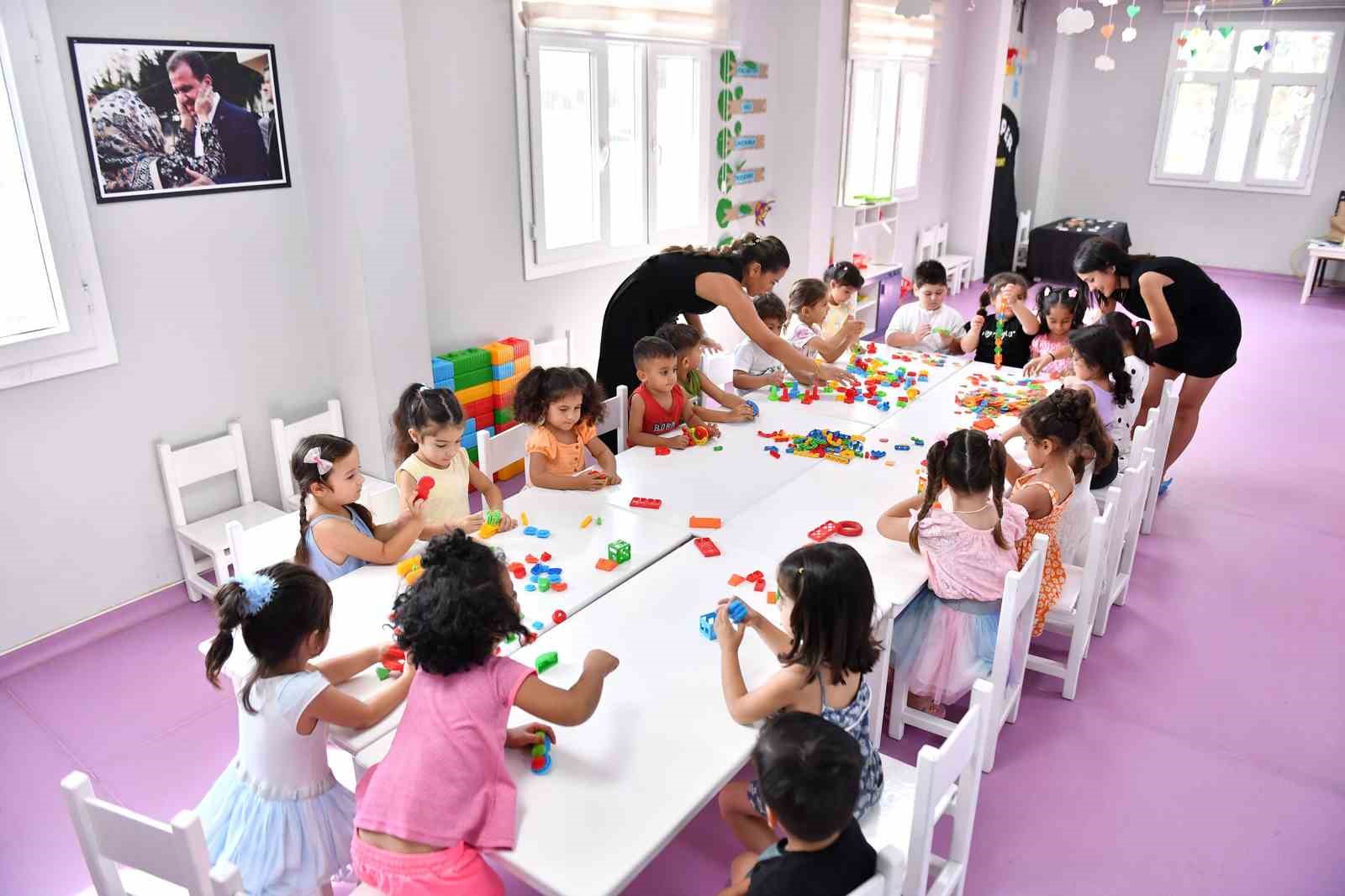 MERSİN BÜYÜKŞEHİR BELEDİYESİ KADIN VE ÇOCUK ATÖLYELERİ HİZMET VERİYOR
