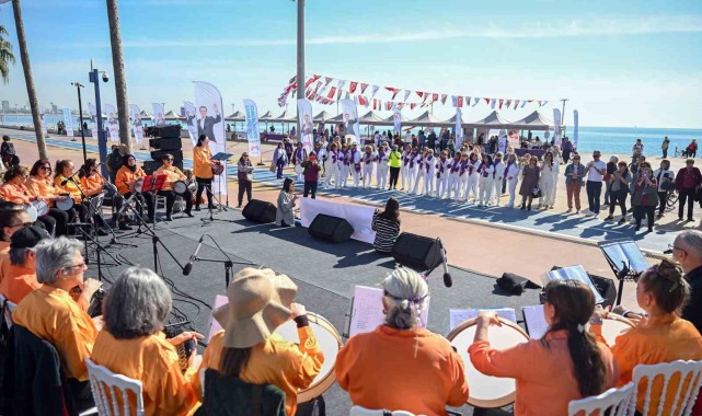 Mersin Büyükşehir Belediyesi, Kadınlar Günü Etkinliği Düzenledi