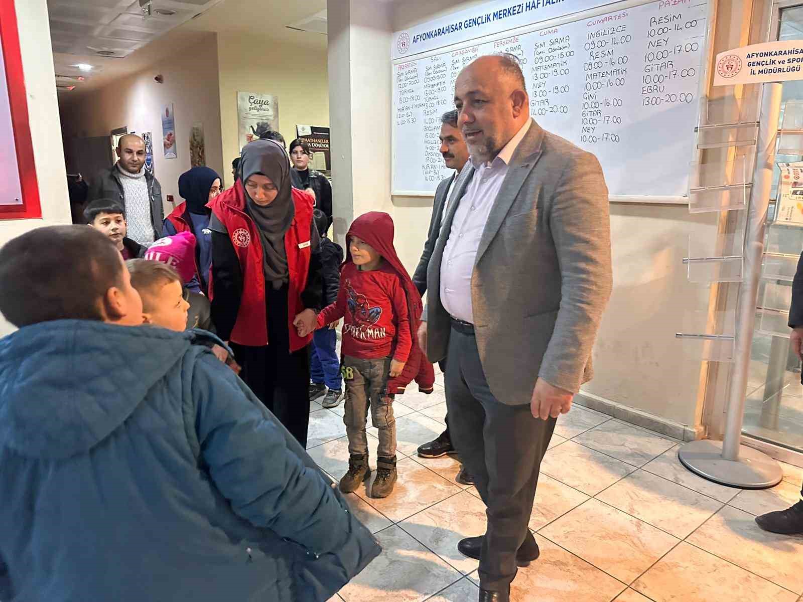 MİNİK ÖĞRENCİLER HAYALLERİNE KAVUŞTULAR