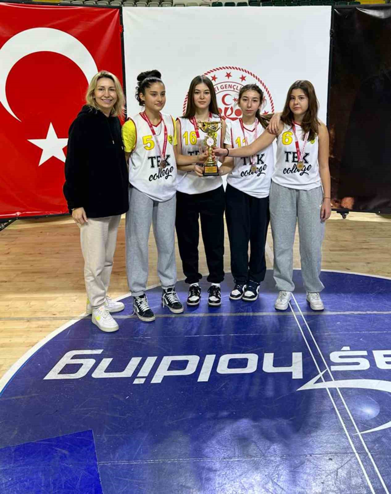 MTK ÖĞRENCİLERİ 3X3 BASKETBOLDA BAŞARIYA KOŞTU