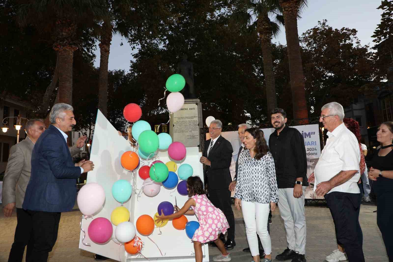 MUDANYA KİTAP FUARI HEYECANLA BAŞLADI