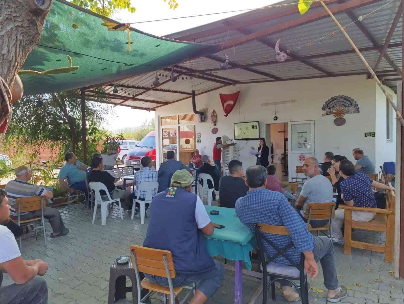 MUĞLA KÖYCEĞİZ İLÇESİNDE TARIM VE ORMAN MÜDÜRLÜĞÜ ÇİFTÇİLERE DESTEKLEME TOPLANTILARI DÜZENLİYOR