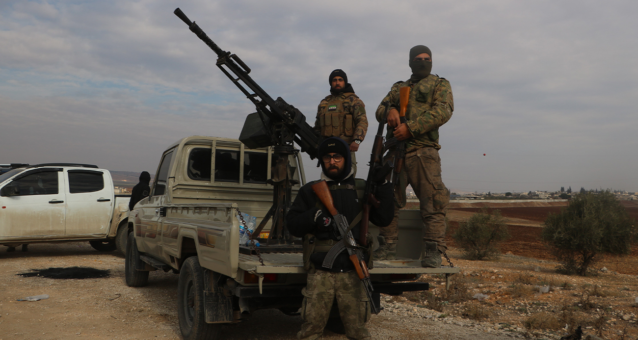 MUHALİF GRUPLAR DEYRİZOR'U PKK/YPG KONTROLÜNDEN KURTARDI