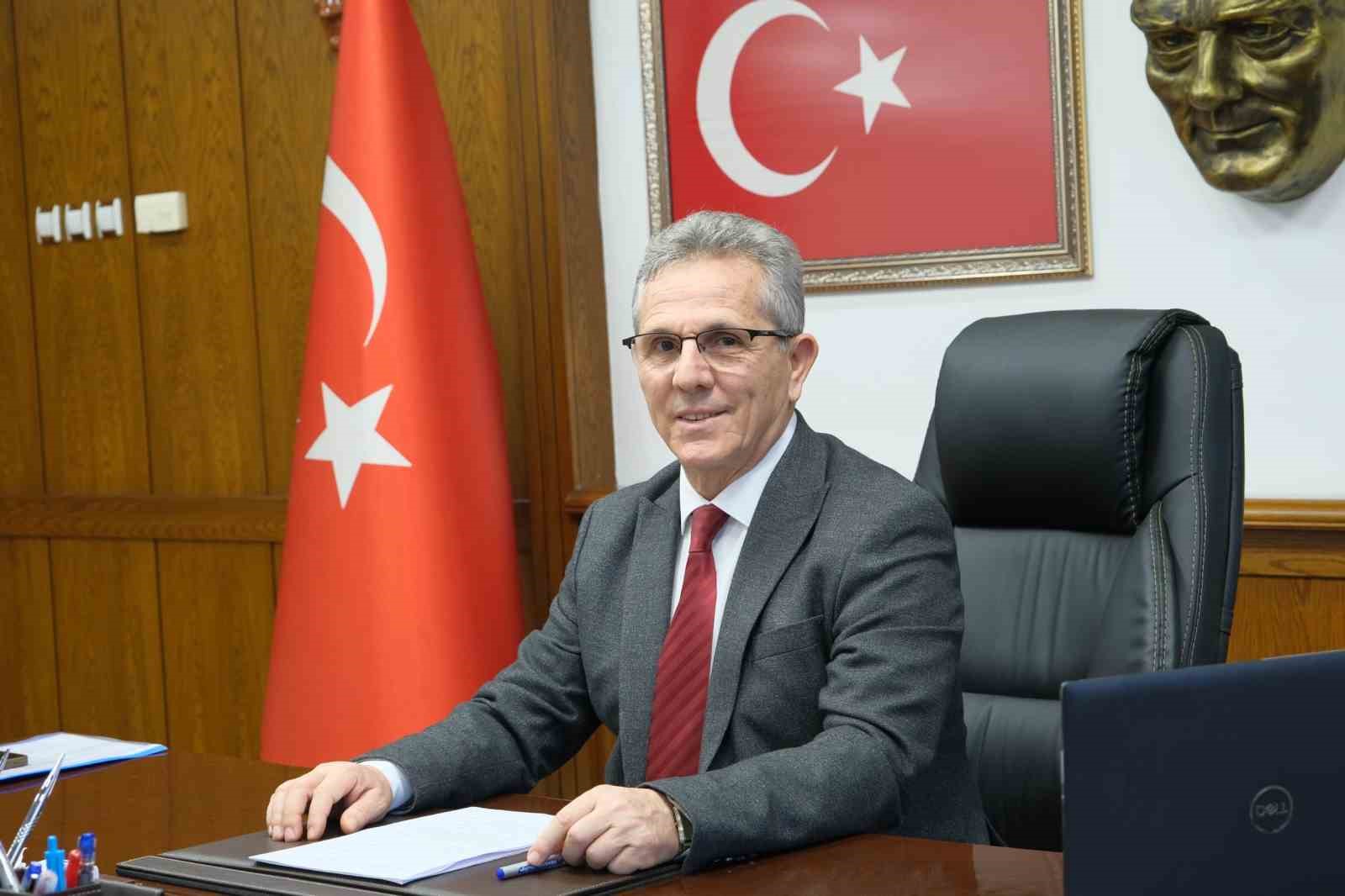 NAZİLLİ BELEDİYE BAŞKANI DR. ERTUĞRUL TETİK’TEN GAZETECİLERE TEŞEKKÜR