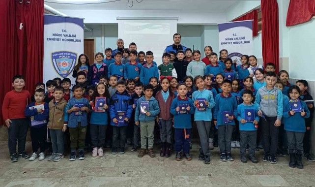 Niğde İl Emniyet Müdürlüğü Öğrencilere Güvenlik Eğitimi Verdi