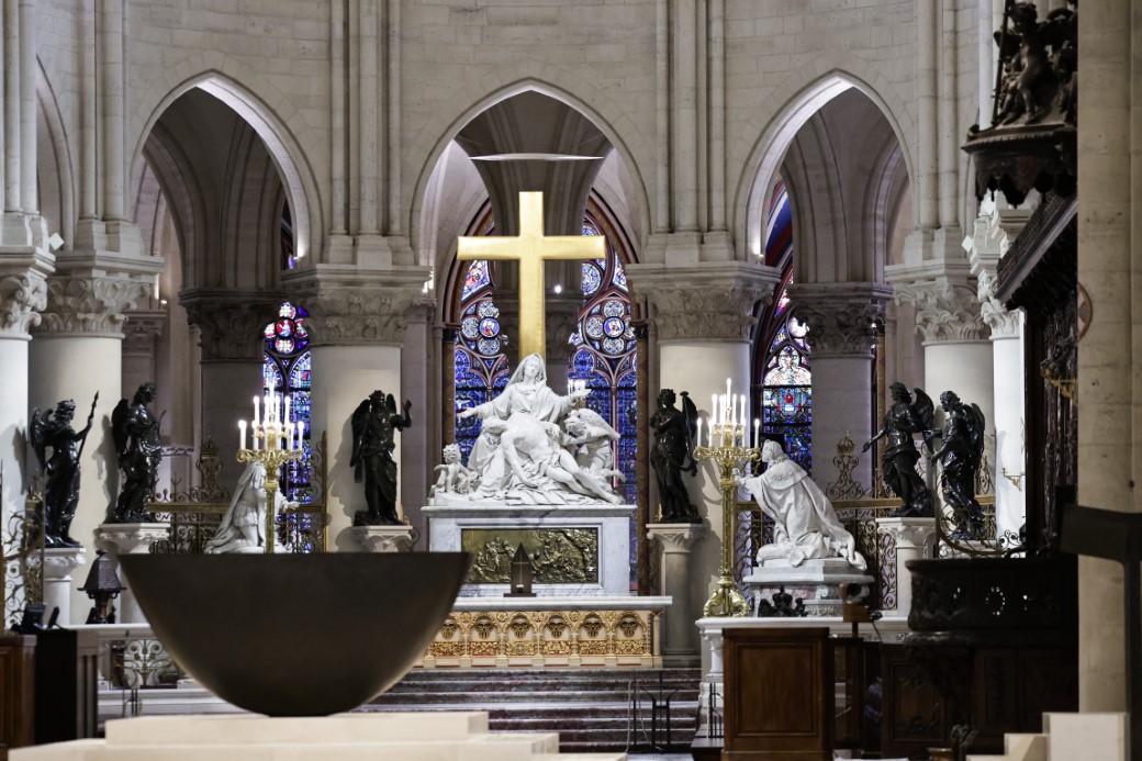 NOTRE-DAME KATEDRALİ YENİDEN AÇILIYOR