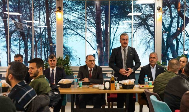 Öğretmen Buluşmaları Programında Bitlis İl Milli Eğitim Müdürü Öğretmenlerle İftar Yaptı