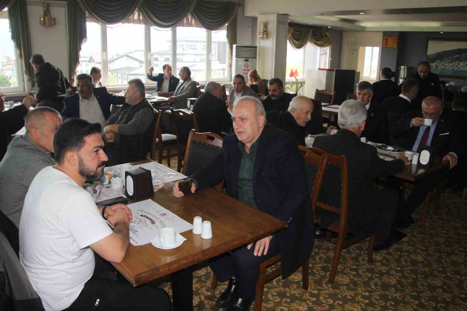 ORDU’DA MUHTARLARA KAHVERENGİ KOKARCA İLE MÜCADELE TOPLANTISI