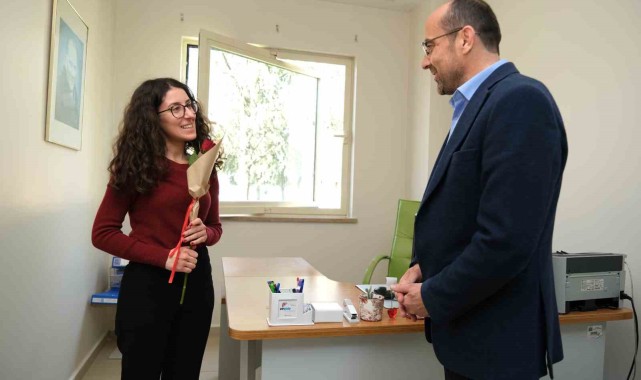 Orhaneli Belediye Başkanı Sağlık Çalışanlarını Ziyaret Etti