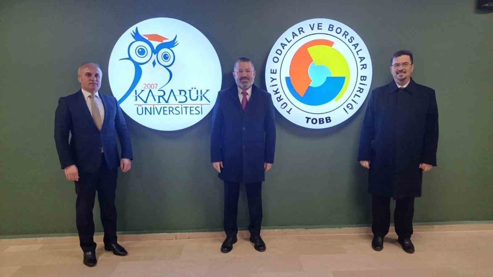 REKTÖR KIRIŞIK, TOBB TEKNİK BİLİMLER MESLEK YÜKSEKOKULU’NU ZİYARET ETTİ