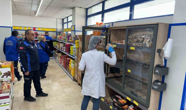 Reyhanlı BİM Şubesinde Küflü Ekmek Skandalı!