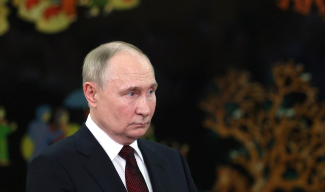 Rusya Devlet Başkanı Vladimir Putin, Genelkurmay Başkanı Valery Gerasimov ile Ateşkes Kararı Aldı