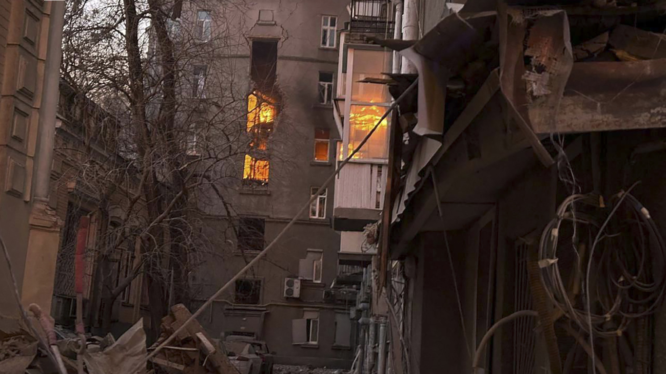 RUSYA VE UKRAYNA ARASINDAKİ İHA SALDIRILARI DEVAM EDİYOR