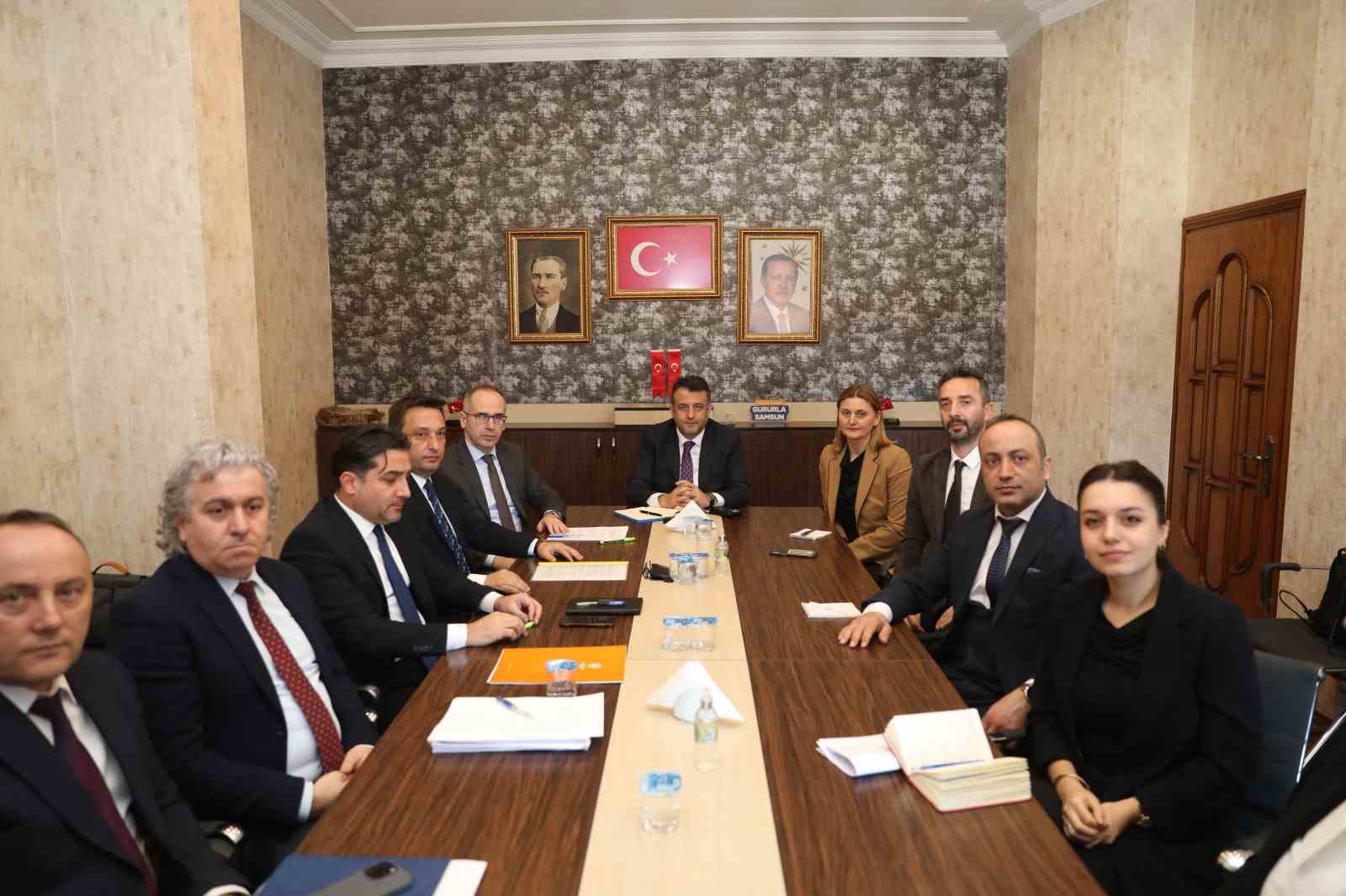 SAMSUN BÜYÜKŞEHİR BELEDİYESİ KAHVERENGİ KOKARCA İLE MÜCADELEDE SAMURAY ARILARI KULLANACAK