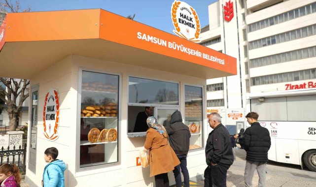 Samsun Büyükşehir Belediyesi Ramazan Ayında Halk Ekmek Satış Noktalarını Açtı