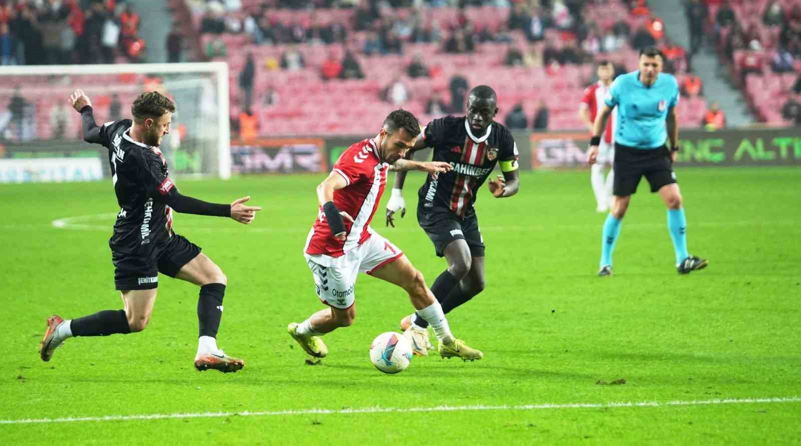 SAMSUNSPOR'UN EMRE KILINÇ OPERASYON GEÇİRDİ