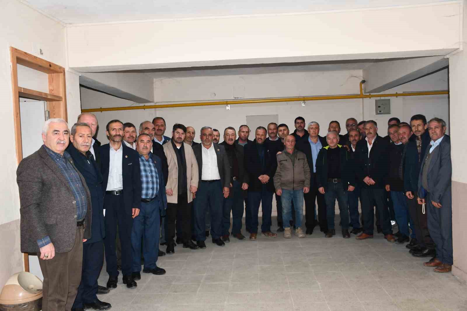 SAMSUN’UN VEZİRKÖPRÜ MUHTARLAR DERNEĞİ YENİ BAŞKANI SEÇİLDİ