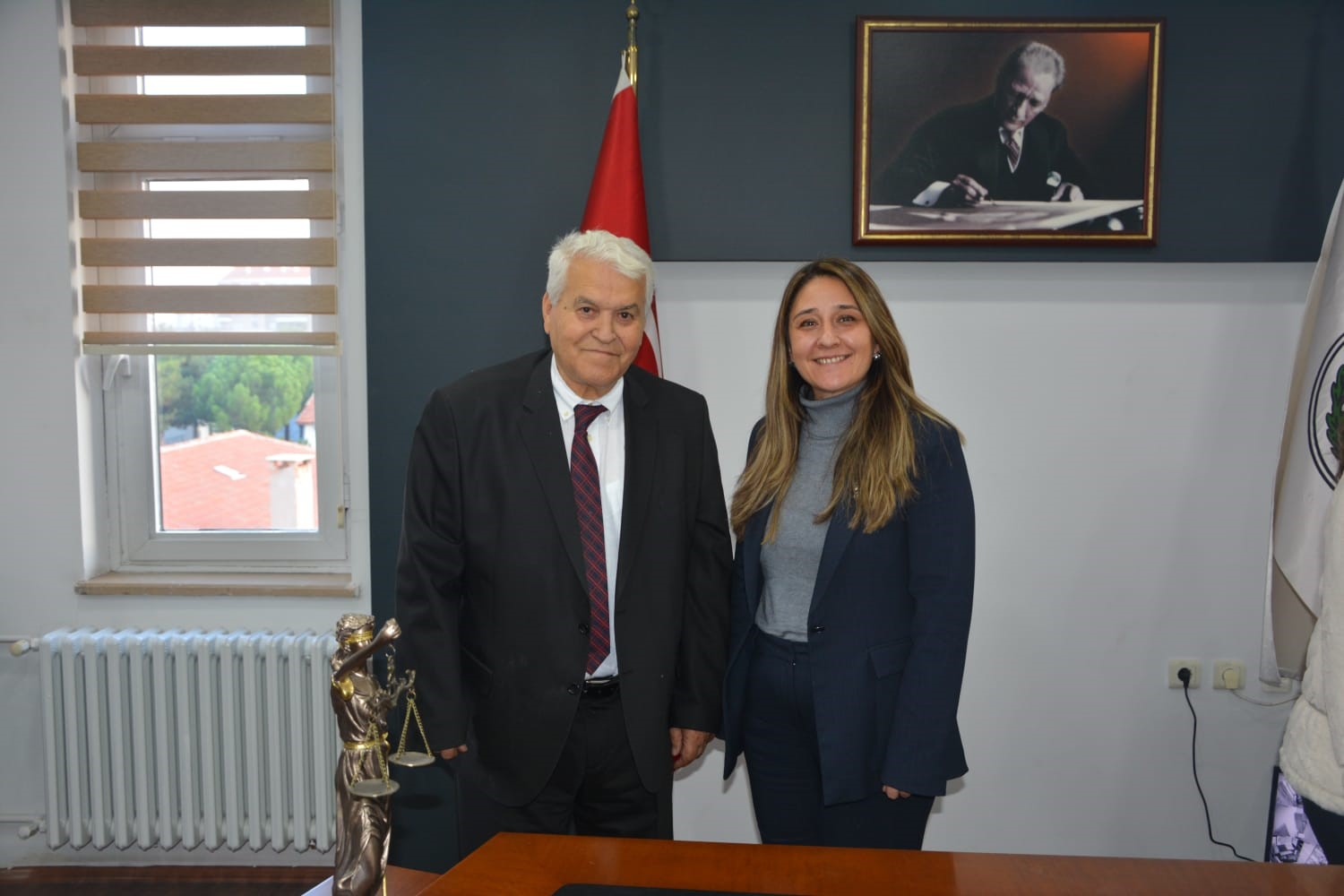 SANDIKLI AVUKATLARINDAN AĞIR CEZA MAHKEMESİ TALEBİ