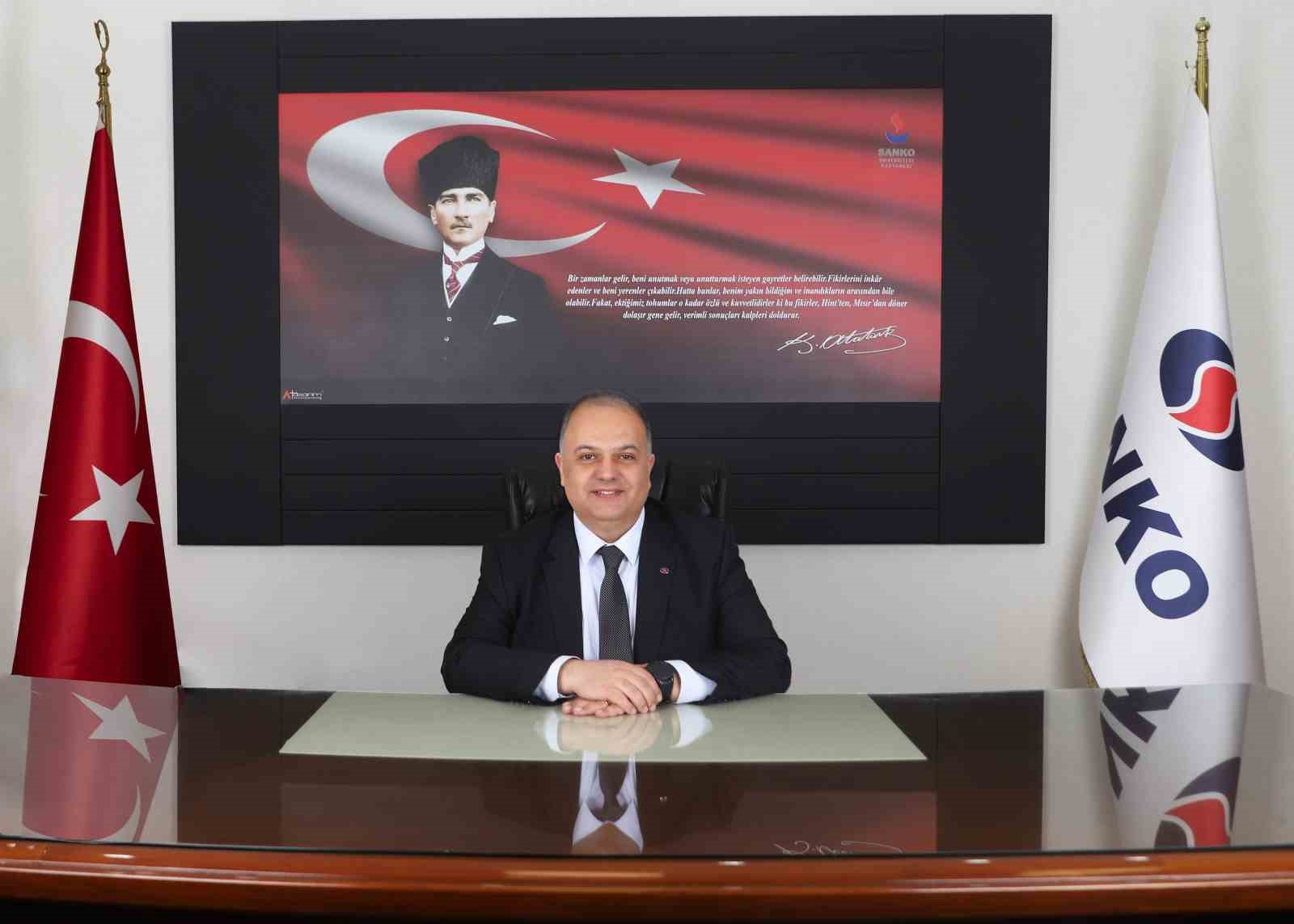 SANKO ÜNİVERSİTESİ HASTANESİ GENEL MÜDÜRÜ DR. SERMET KİLECİ, CUMHURİYET’İN 101. YILINI KUTLADI