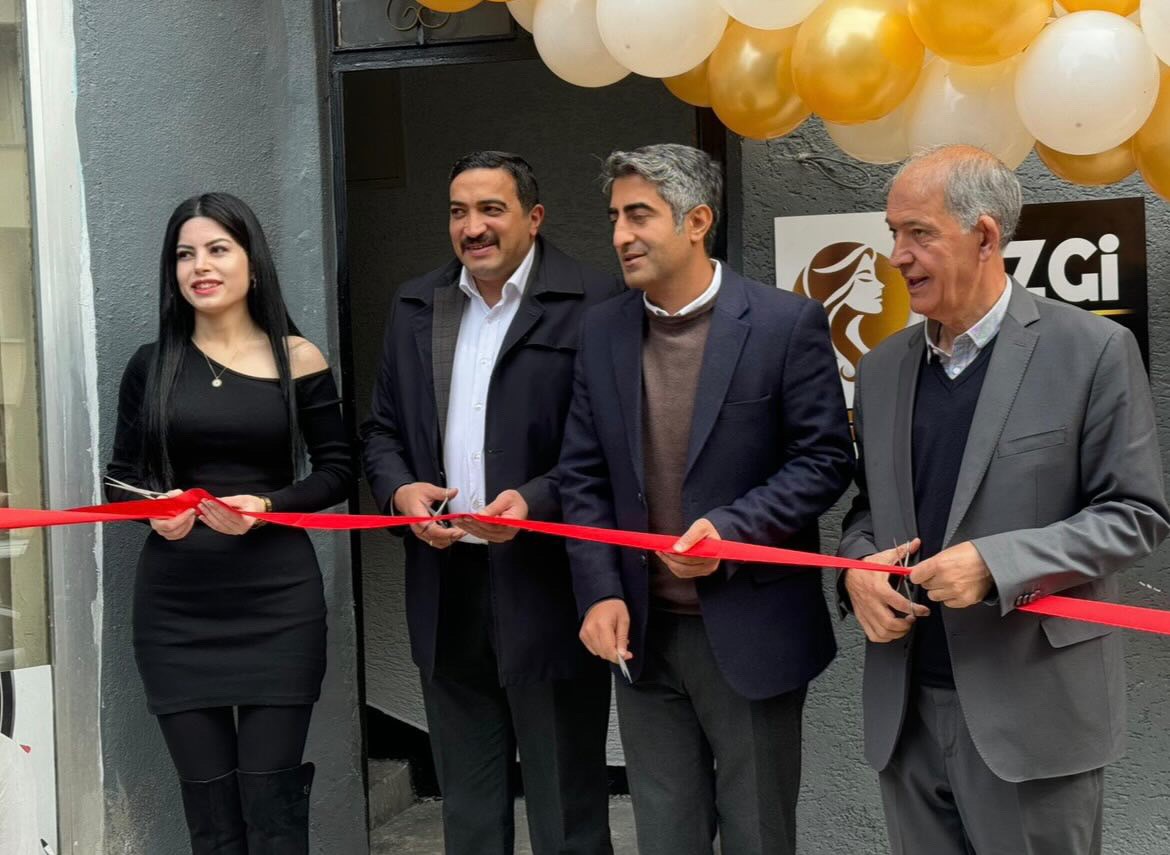 SARIKAMIŞ'TA YENİ GÜZELLİK MERKEZİ AÇILDI!