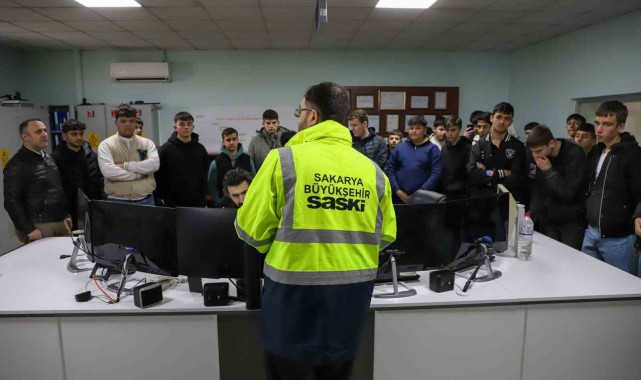 SASKİ öğrencilere su ve yenilenebilir enerji üretimi konusunda rehberlik ediyor